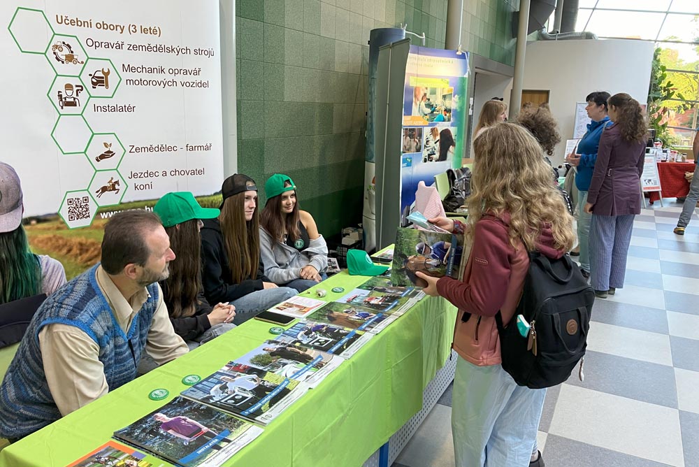 Přehlídky středních škol 2025